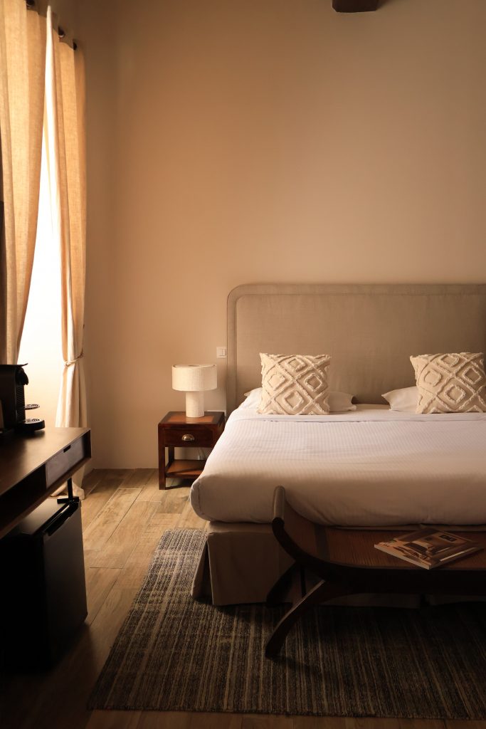 Chambre du Mas des Comtes de Provence pour mariage en Provence